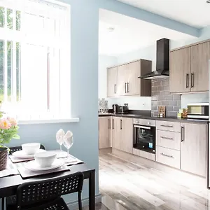 Fully Refurbished North 3 Holiday home Belfast